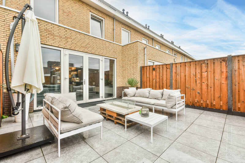 outdoor entertainment area